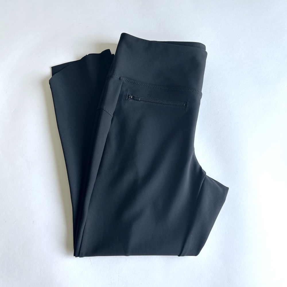 Athleta Black Nylon Two Zip Pockets Leggings size M